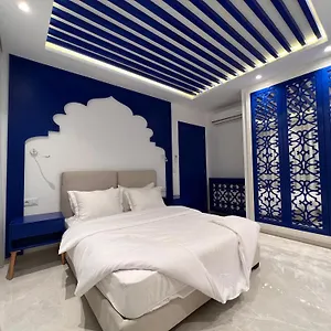 https://seven-floors.tunis-best-hotels.com